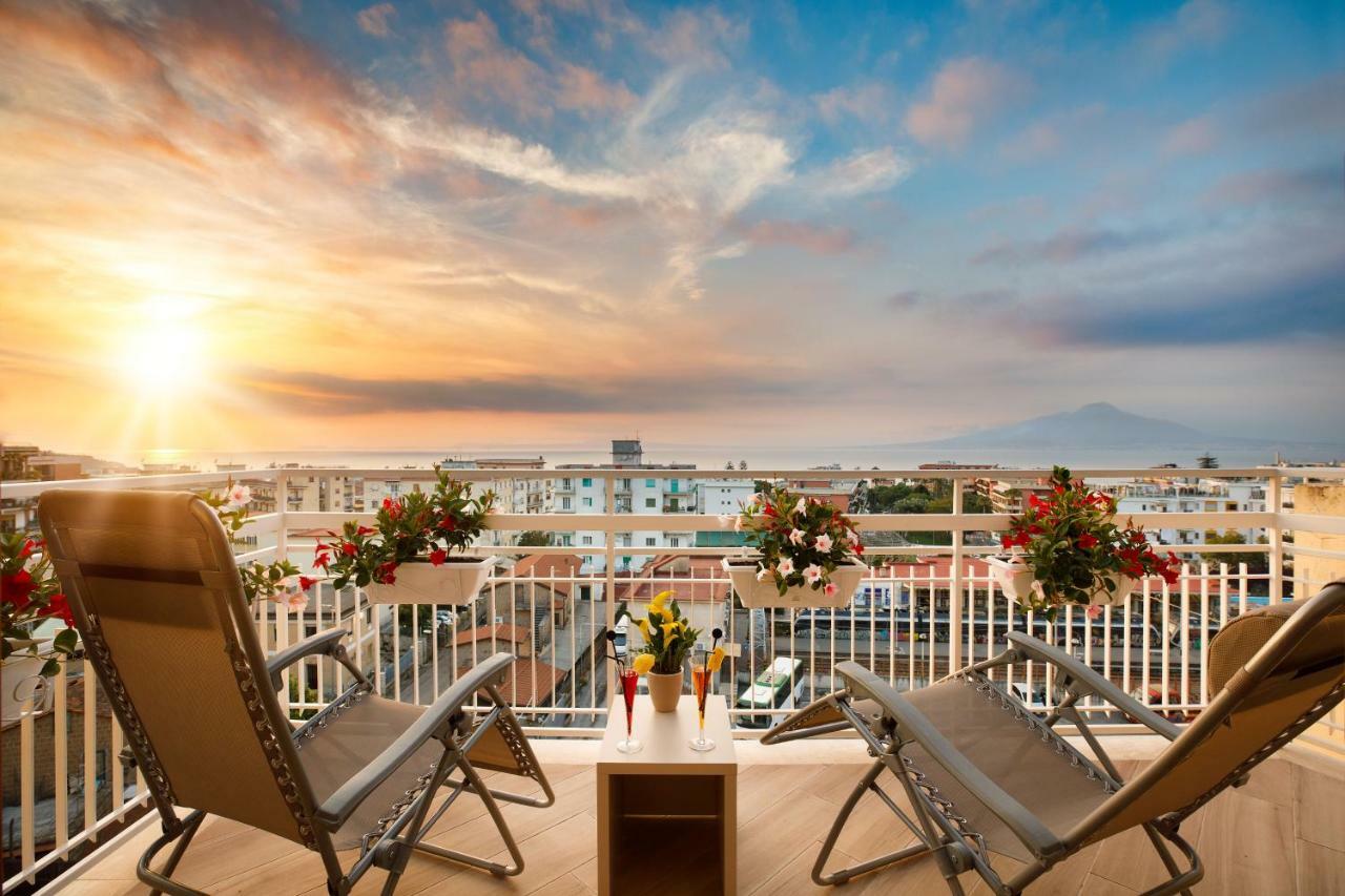 Le Muse Suite Sorrento Bagian luar foto