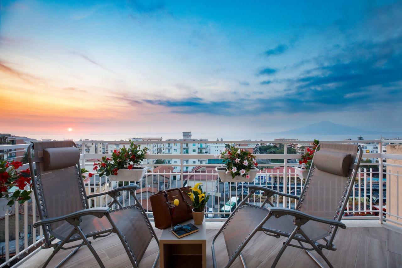 Le Muse Suite Sorrento Bagian luar foto